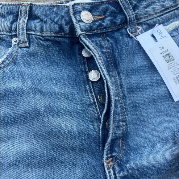 NWT Dynamite Renee Mid Thigh Jean Shorts Factory Distressing Size 26 Women’s - Picture 4 of 8